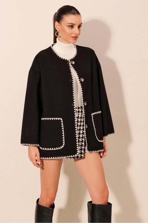 Merterium 0690 Boyfriend Nakışlı Kaşe Ceket - Siyah