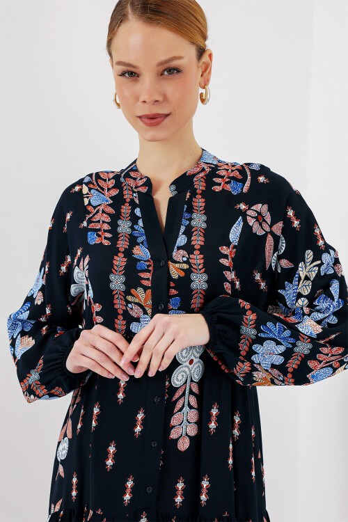 Merterium 2423 Otantik Desenli Tesettür Elbise - Siyah - Mavi