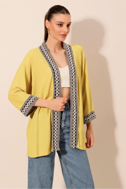 5866 Nakışlı Örme Kimono - A.Sarı