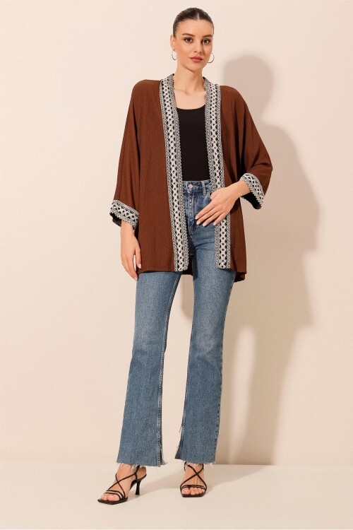 5866 Nakışlı Örme Kimono - Kahverengi