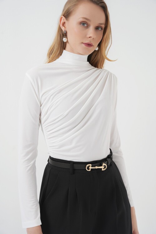 Merterium 925 Büzgü Detaylı Sandy Bluz - Beyaz