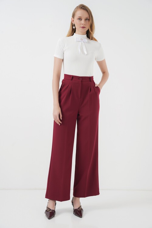 Merterium 926 Yaka Detaylı Kısa Kol Bluz - Beyaz