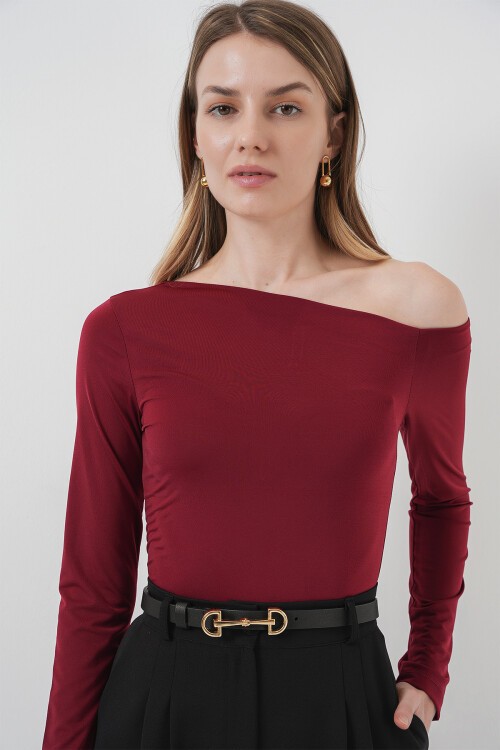 Merterium 937 Kayık Yaka Sandy Bluz - Bordo