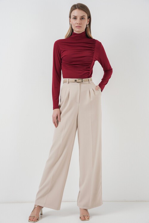 Merterium 938 Büzgü Detaylı Dik Yaka Sandy Bluz - Bordo