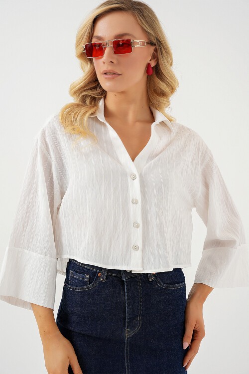 Merterium Kadın Çizgili Oversize Kısa Gömlek 20326 - Beyaz