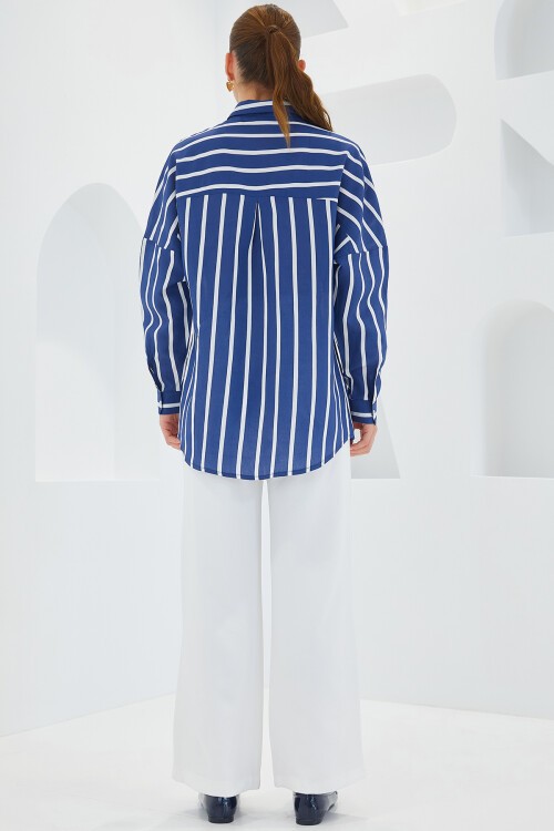Merterium Kadın Lacivert Beyaz Çizgili Oversize Basic Gömlek 20254