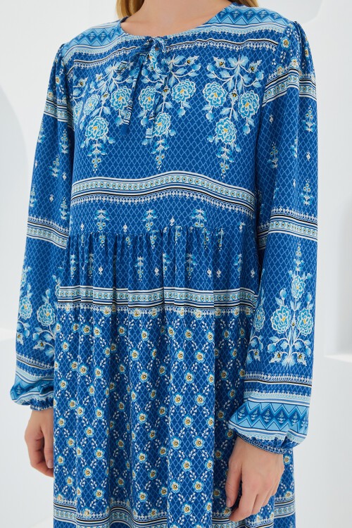 Merterium Kadın Mavi Ekru Desenli Uzun Viskon Elbise 1947