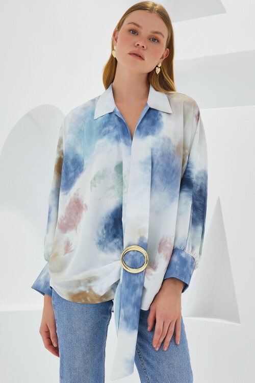 Merterium Kadın Mavi Ekru Oversize Dökümlü Saten Gömlek 907