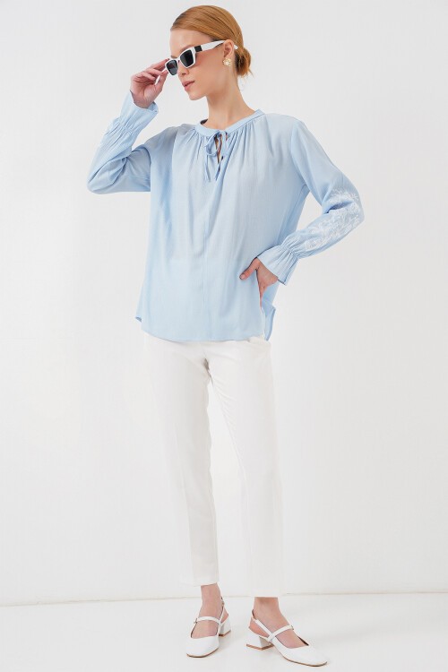 Merterium Kadın Nakışlı Örme Bluz 941 - Mavi