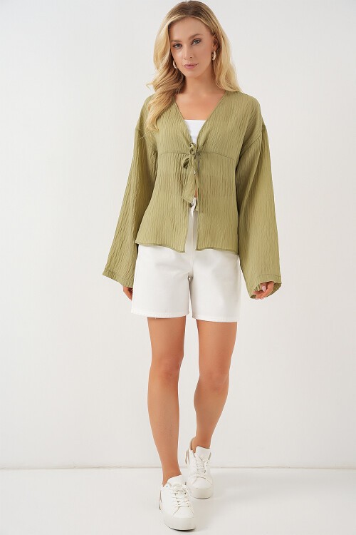 Merterium Kadın Önü Bağcıklı Bluz 952 - Çağla