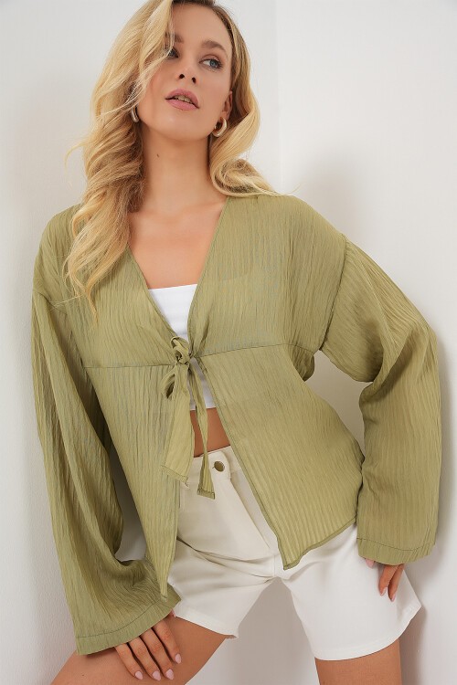 Merterium Kadın Önü Bağcıklı Bluz 952 - Çağla