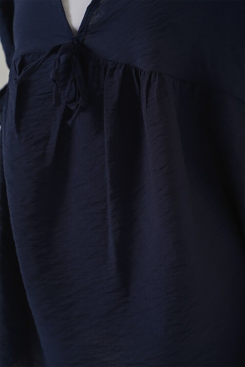 Merterium Kadın Önü Bağcıklı Kısa Kol Bluz 962 - Lacivert