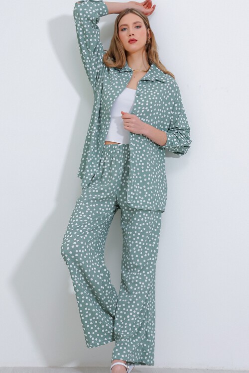 Merterium Kadın Puantiyeli Mint Ekru Örme İkili Takım 5858