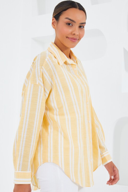 Merterium Kadın Sarı Beyaz Çizgili Oversize Keten Gömlek 20251