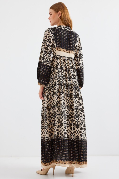 Merterium Kadın Siyah Bej Desenli Viskon Tesettür Elbise 2423