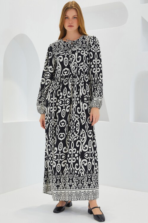 Merterium Kadın Siyah Ekru Desenli Uzun Viskon Elbise 1947