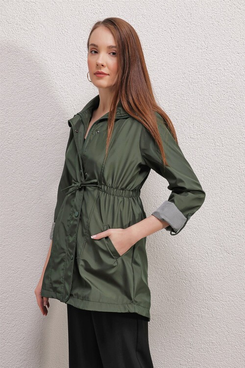 10322 Beli Büzgülü Trençkot - Zümrüt Yeşili