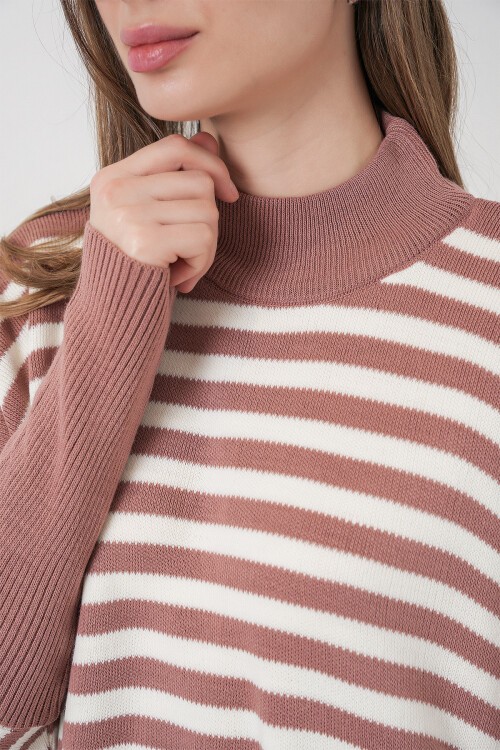 15783 Yırtmaçlı Panço Kazak - D.Gül Kurusu