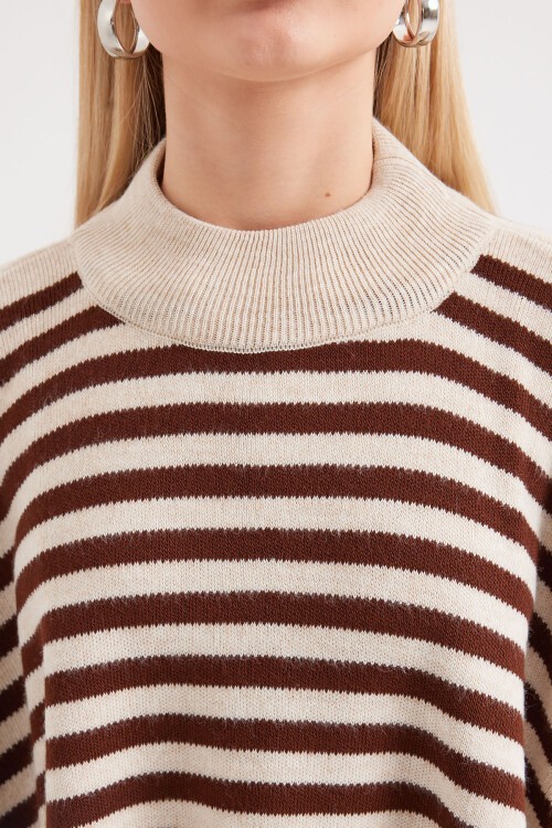 15783 Yırtmaçlı Panço Kazak - F.Bej