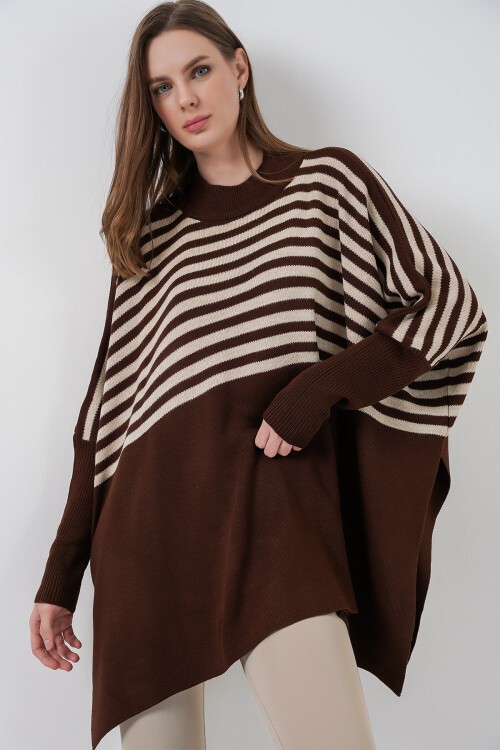 15783 Yırtmaçlı Panço Kazak - M. Kahverengi