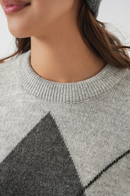 15895 Baklava Desenli Oversize Triko Kazak - F.Gri