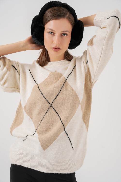 15895 Baklava Desenli Oversize Triko Kazak - Krem