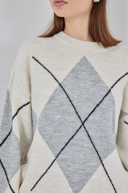 15895 Baklava Desenli Oversize Triko Kazak - M. Krem