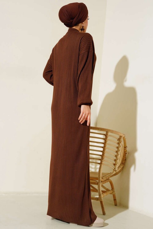 15900 Boydan Tesettür Triko Elbise - Kahverengi