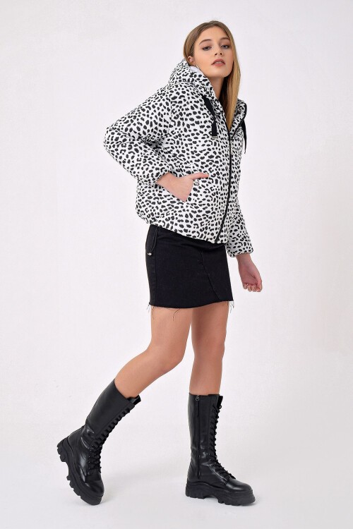 5125 Desenli Şişme Mont - Beyaz