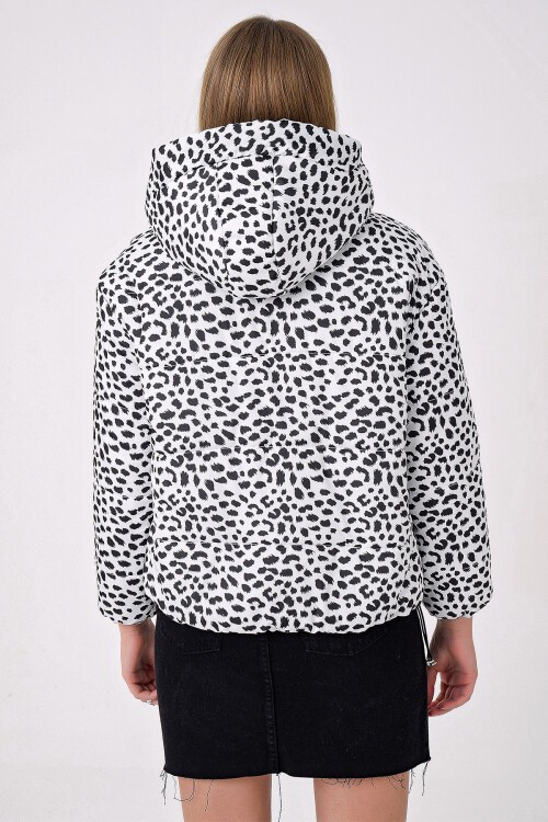 5125 Desenli Şişme Mont - Beyaz