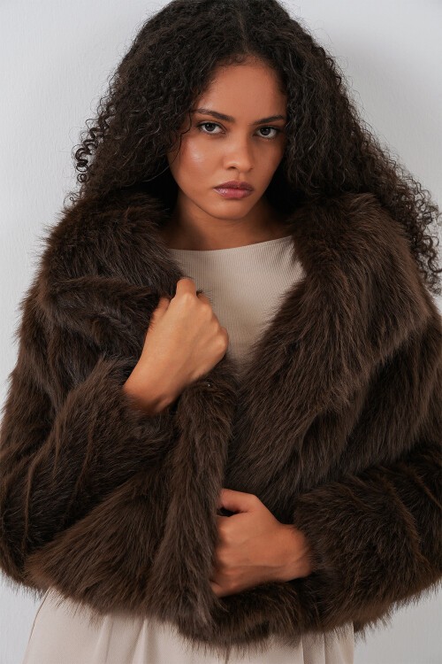 5186 Kruvaze Peluş Kürk Kaban - Kahverengi