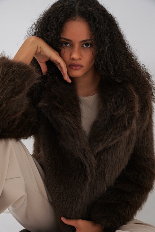 5186 Kruvaze Peluş Kürk Kaban - Kahverengi