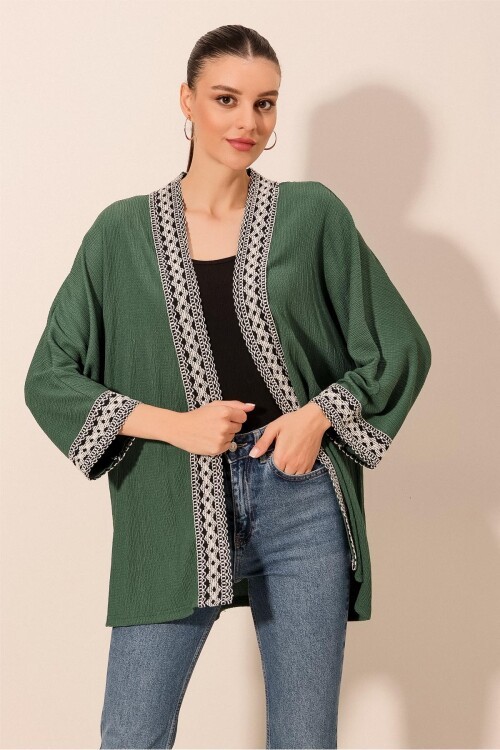 5866 Nakışlı Örme Kimono - Zümrüt Yeşili
