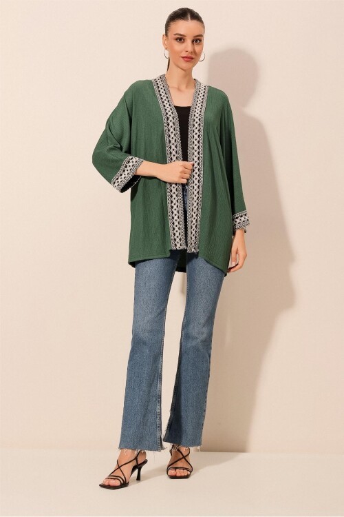 5866 Nakışlı Örme Kimono - Zümrüt Yeşili
