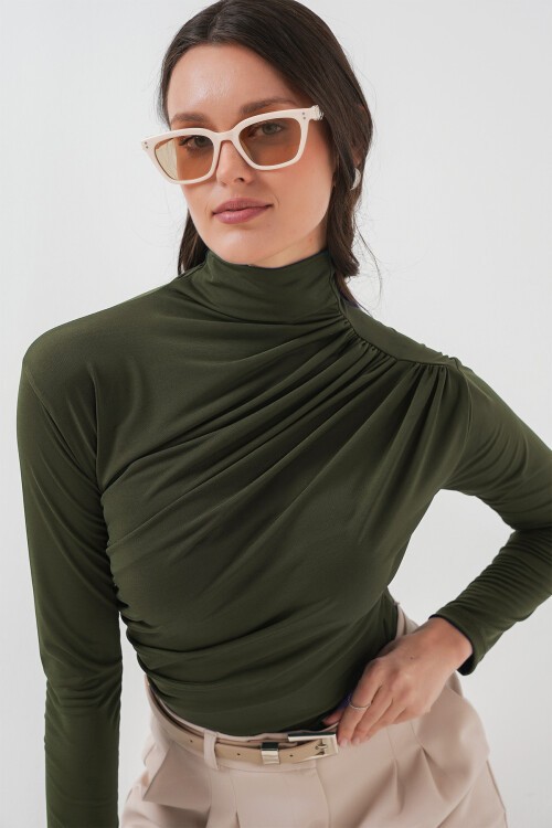 925 Büzgü Detaylı Sandy Bluz - Haki