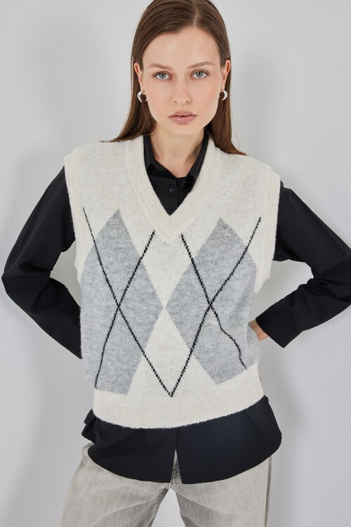 Kadın Baklava Desenli Süveter 15940 - Ekru