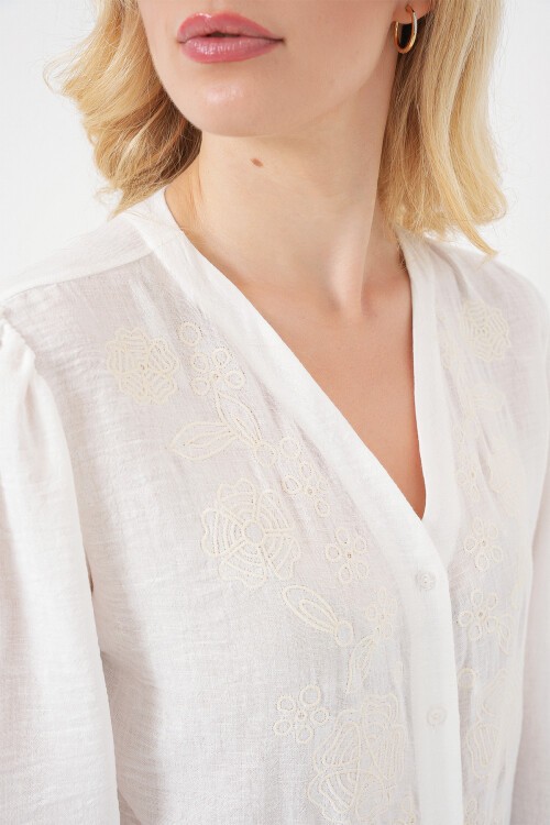 Kadın Nakışlı Uzun Kol Bluz 963 - Krem