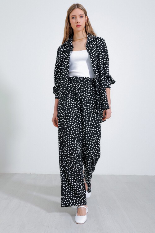 Kadın Puantiyeli Siyah Ekru Örme İkili Takım 5858