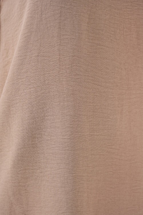 V Yaka Sıfır Kol Bluz 950 - Camel