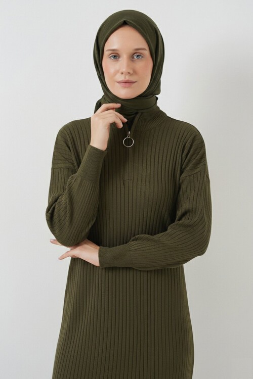 15900 Boydan Tesettür Triko Elbise - Haki