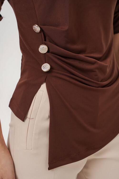 Kadın Düğme Detaylı Sandy Bluz 992 - Kahverengi