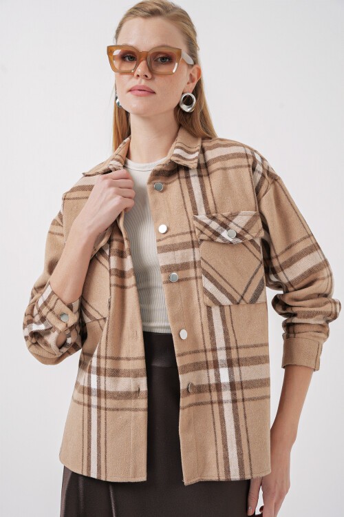 Kadın Ekose Desen Oversize Oduncu Gömlek 3854 - A.Bej