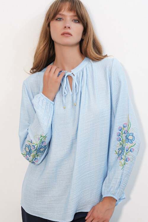 Kadın Nakışlı Oversize Bluz 1000 - Mavi