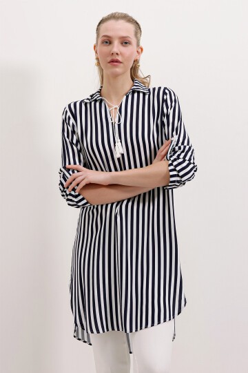 Merterium 5613 Yaka Bağcıklı Çizgili Tunik - Lacivert