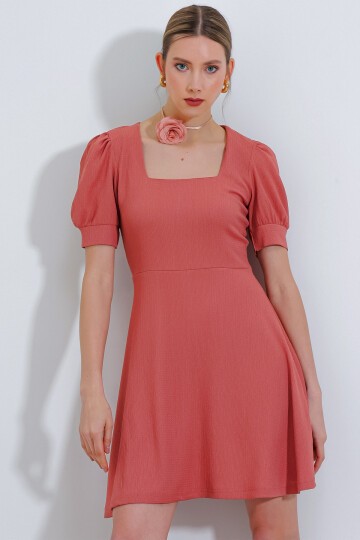 Merterium Kadın Gül Kurusu Kare Yaka Örme Mini Elbise