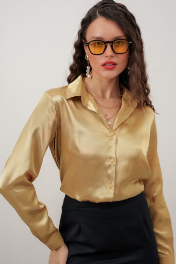 Merterium Kadın Saten Gömlek Geniş Beden Aralığı - Altın Sarısı