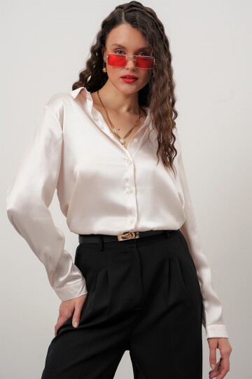 Merterium Kadın Saten Gömlek Geniş Beden Aralığı - Krem