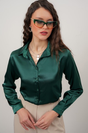 Merterium Kadın Saten Gömlek Geniş Beden Aralığı - Zümrüt Yeşili