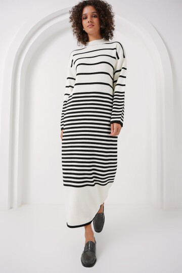 Merterium 15890 Uzun Triko Elbise - B.Beyaz