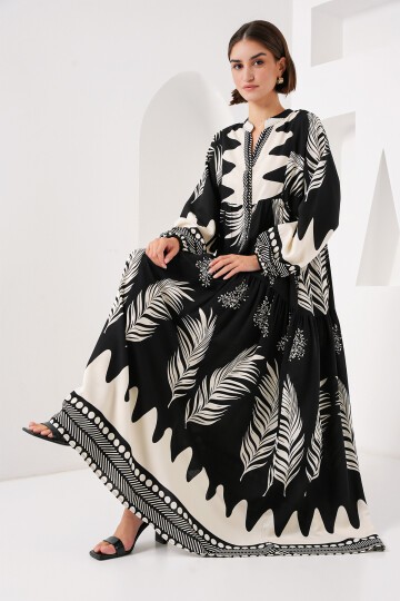 Merterium 2423 Otantik Desenli Tesettür Elbise - Siyah1